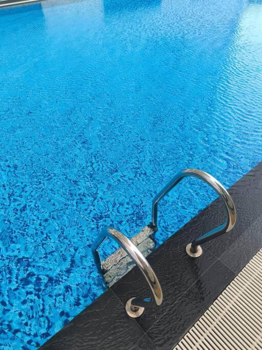 Spacious 4br Near Klcc - Travel With Mrt Pangsapuri