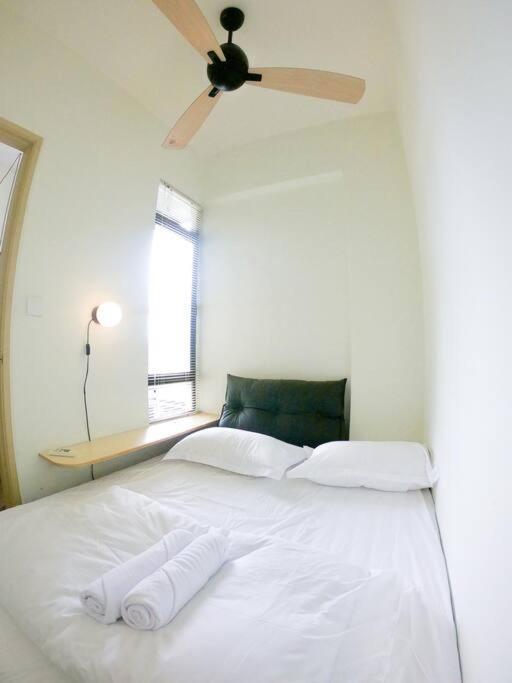 Pangsapuri Spacious 4br Near Klcc - Travel With Mrt Kuala Lumpur