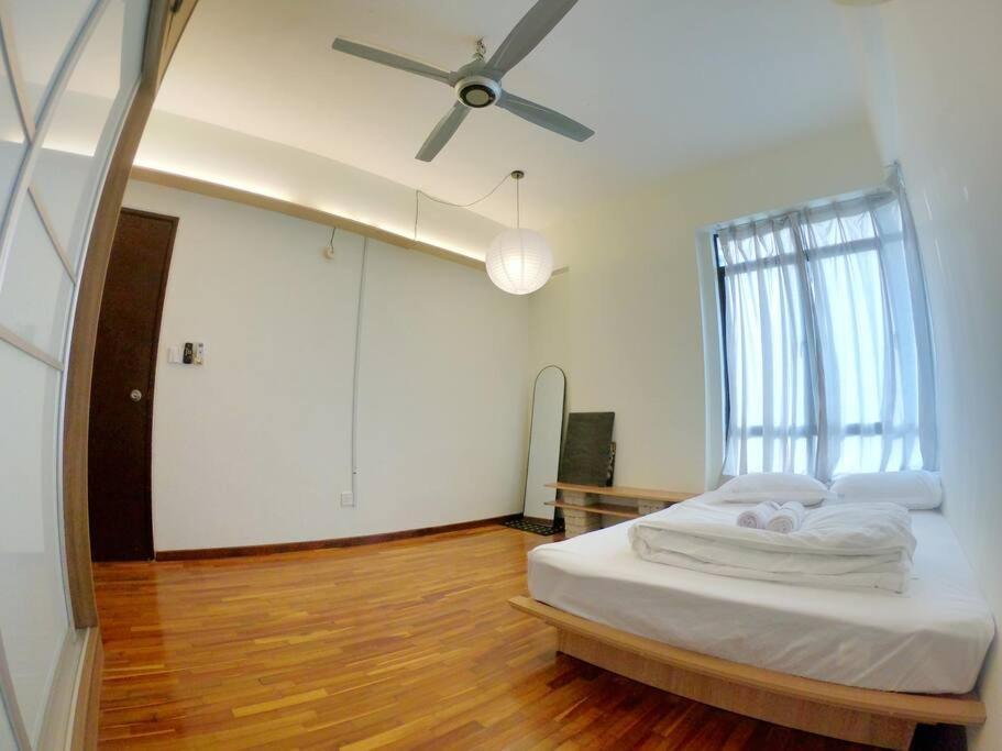 Spacious 4br Near Klcc - Travel With Mrt Pangsapuri